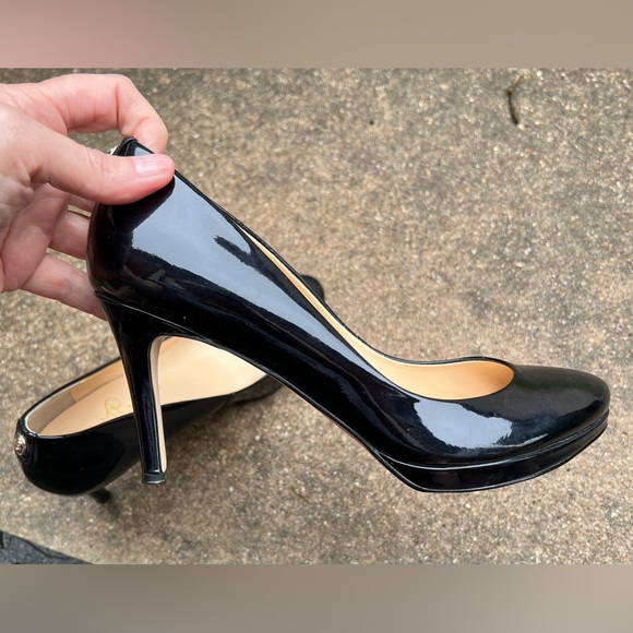 👗Ivanka Trump black pumps - Picture 5 of 7